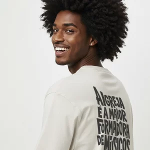 Camiseta A Igreja é a Maior Formadora